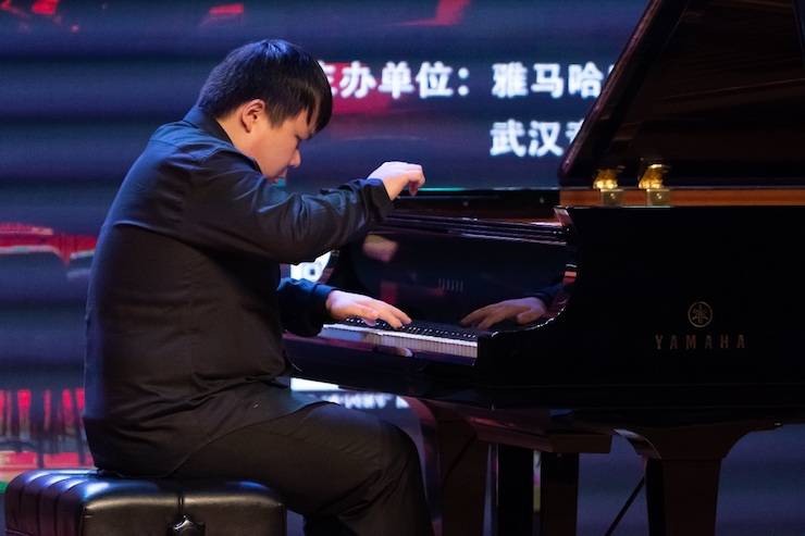 【精彩回顾】2018MG不朽情缘官网亚洲音乐奖学金武汉音乐学院颁奖仪式——暨MG不朽情缘官网艺术家王雁大师班及MG不朽情缘官网特邀艺术家王心源钢琴音乐会举办